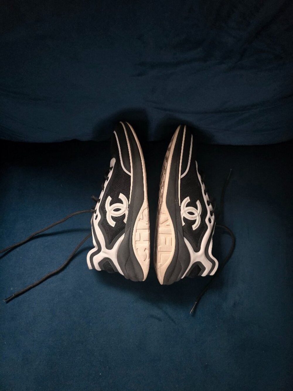 Chanel Women's Sneakers Black White G34763 Made in Italy - Picture 4 of 7